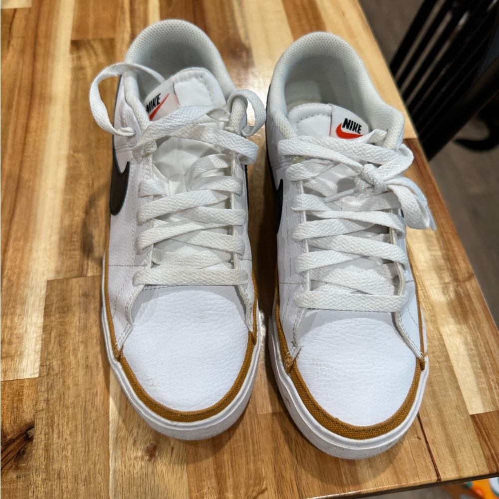 Nike White Sneakers with Black and Gold Details - Picture 6 of 6